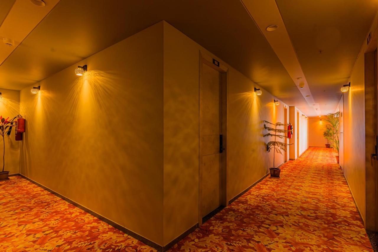 Hotel The Grand Heaven Gandhinagar Exterior photo